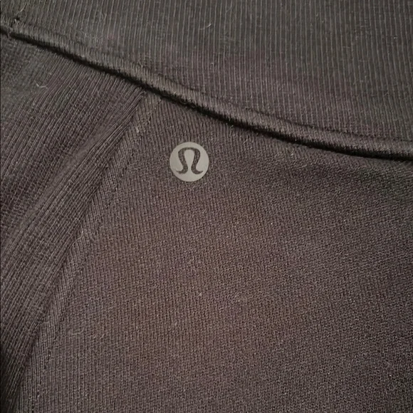 Lululemon Scuba High-Rise Mini Skirt  size Small - Picture 7 of 7